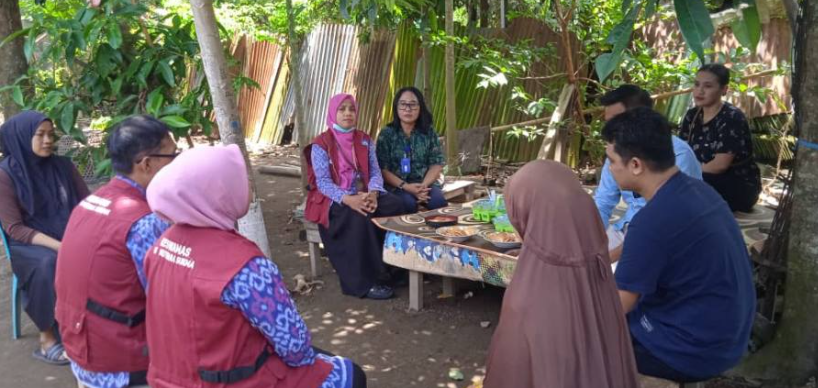 Home visit kepada satu orang pasien di wilayah Sigerongan, Desa Sigerongan, Kecamatan Narmada, Kabupaten Lombok Barat.